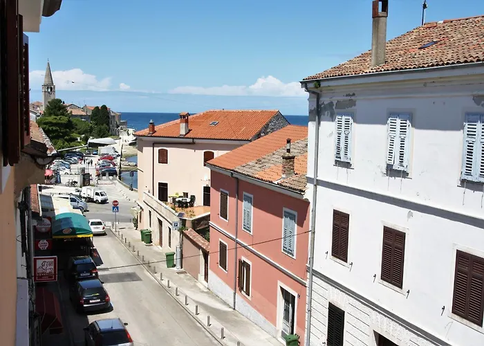 Old Town Rooms And Apartment