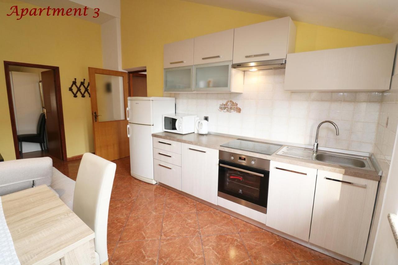 Old Town Rooms And Apartment